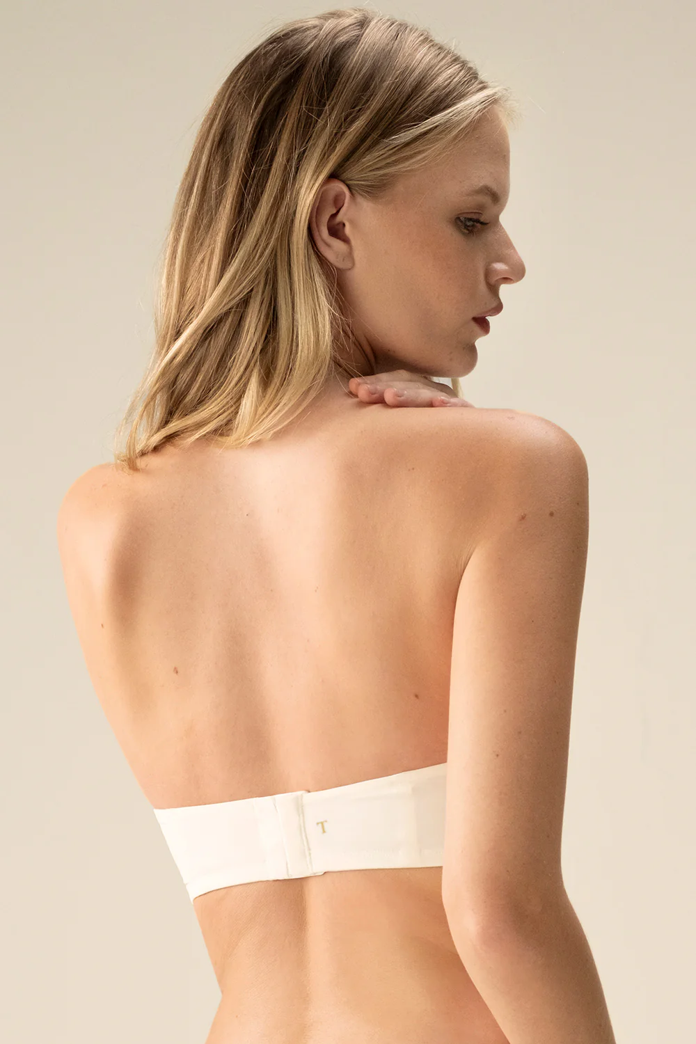 Brasier strapless con copa - Image 11