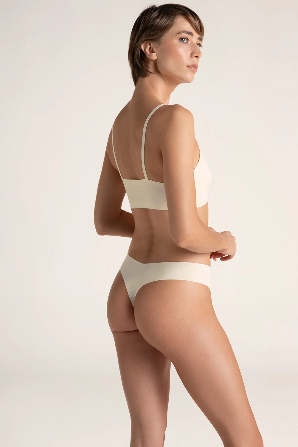 Brasier triangular con copa - Image 29