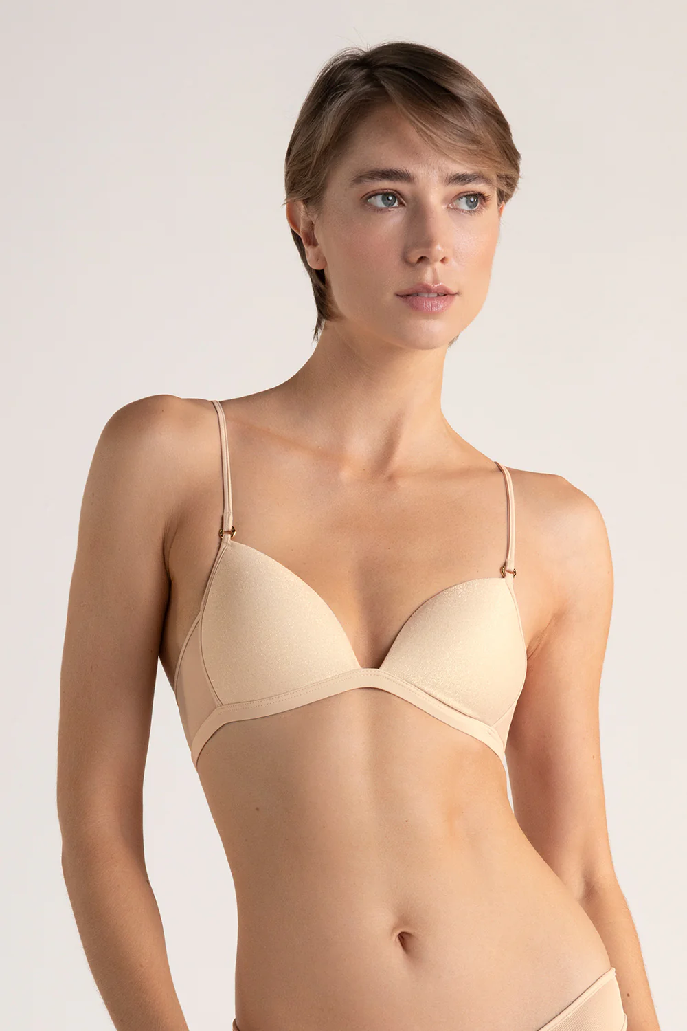 Brasier triangular con copa - Image 3