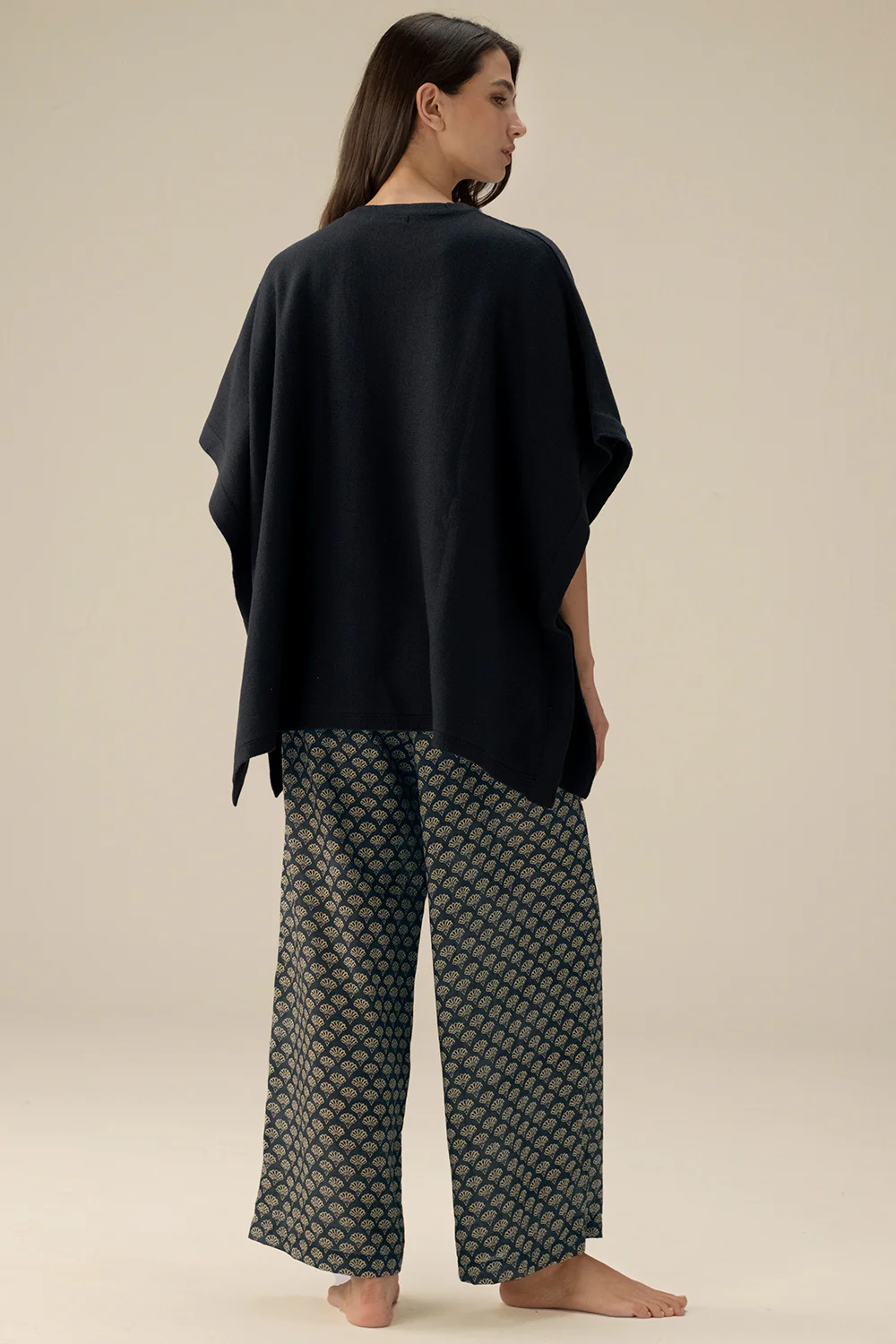 Poncho - Image 6